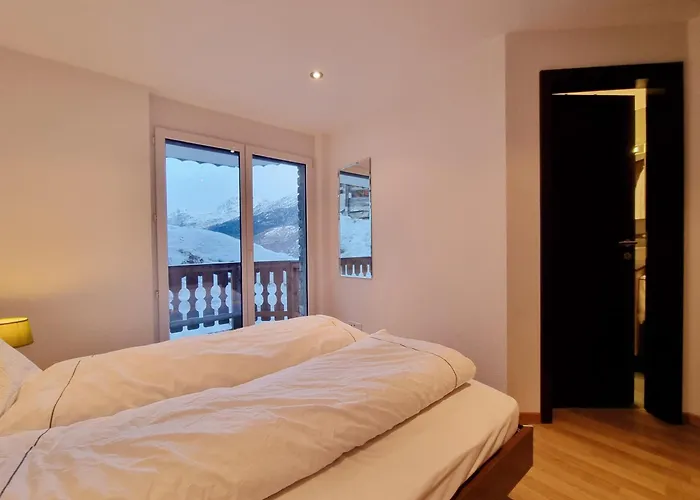 Mountain Village アパート *